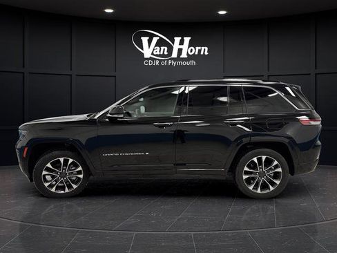 Used 2022 Jeep Grand Cherokee Overland w/ Luxury Tech Group IV image 13