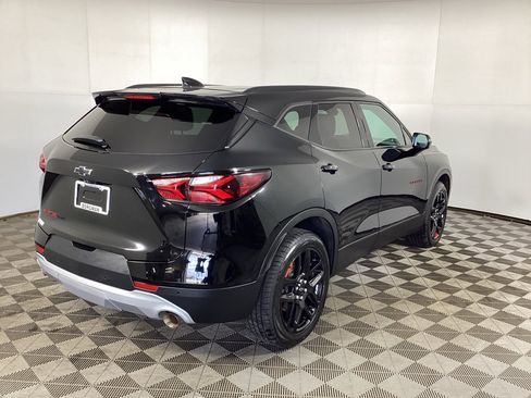 Used 2022 Chevrolet Blazer LT w/ Redline Edition AWD/4WD image 2