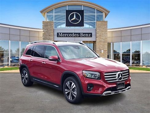 New 2026 Mercedes-Benz GLB 250 4MATIC image 6