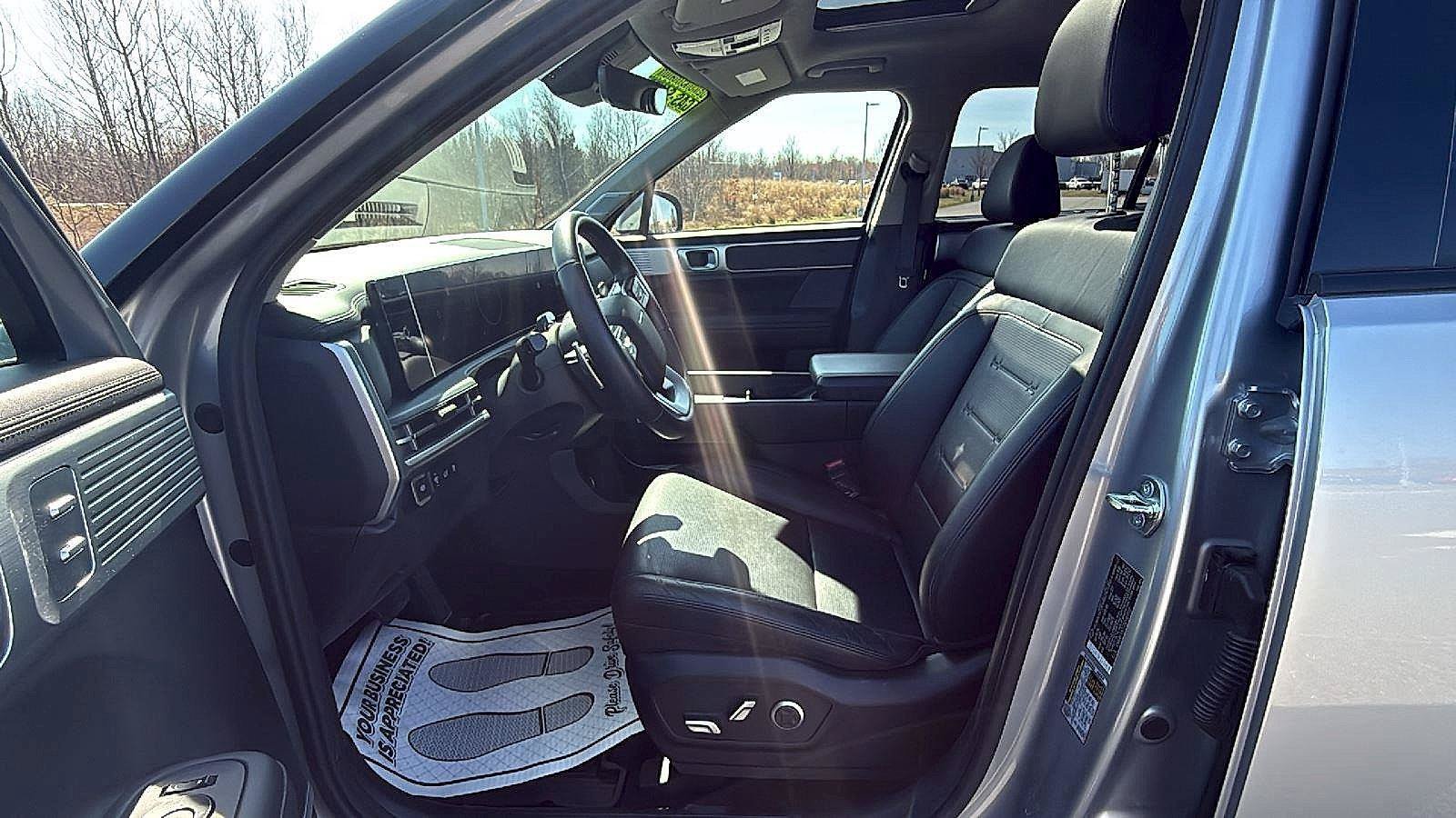 Used 2024 Hyundai Santa Fe Limited FWD image 25