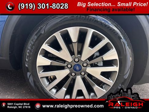 Used 2022 Ford Escape Titanium w/ Class II Trailer Tow Package image 44