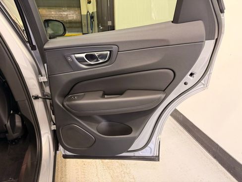 Used 2023 Volvo XC60 B5 Plus w/ Climate Package image 24