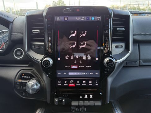 Used 2025 RAM 1500 Laramie AWD/4WD image 18