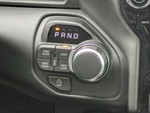New 2026 RAM 1500 Big Horn AWD/4WD image 19