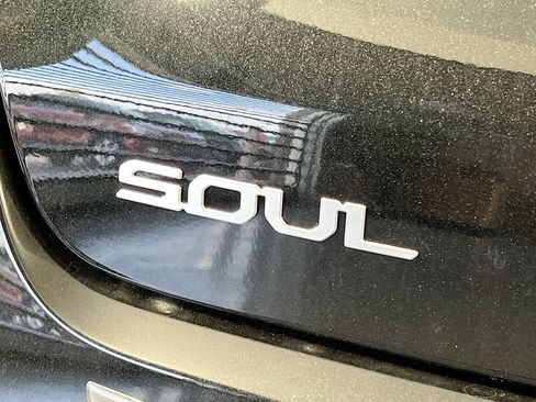 New 2025 Kia Soul S image 33