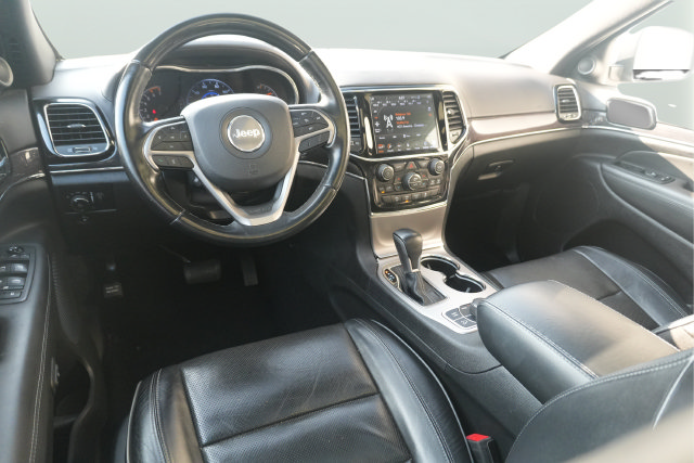 Used 2020 Jeep Grand Cherokee Overland AWD/4WD image 20