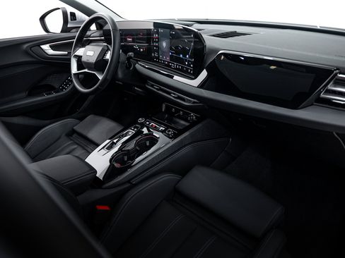 Certified 2025 Audi A5 2.0T Premium Plus w/ Premium Plus image 8