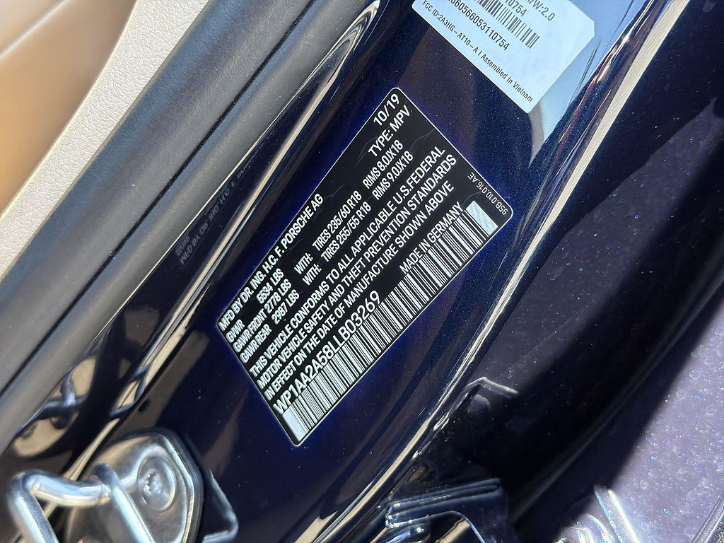 Used 2020 Porsche Macan AWD/4WD image 35