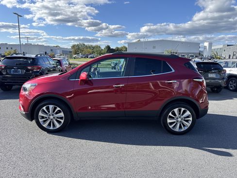 Used 2020 Buick Encore Preferred AWD/4WD image 23