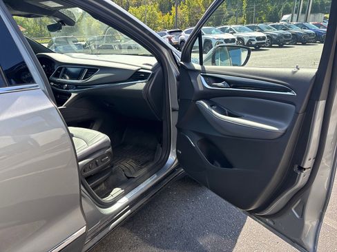 Used 2023 Buick Enclave Premium w/ Experience Buick Package image 44