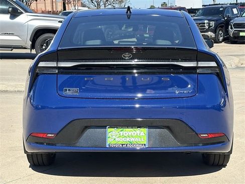 New 2026 Toyota Prius Plug-In Hybrid image 4