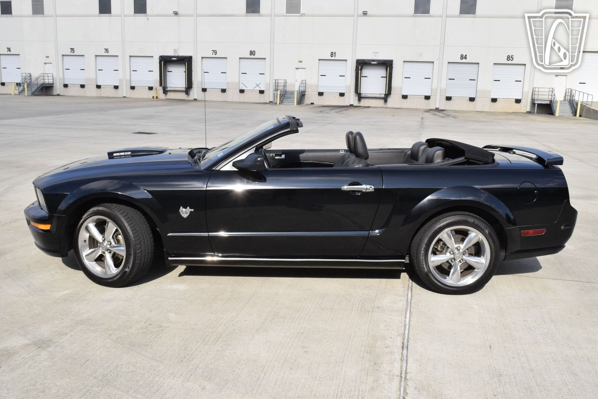 Used 2009 Ford Mustang GT RWD image 3