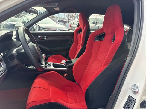 Used 2024 Honda Civic Type R image 13