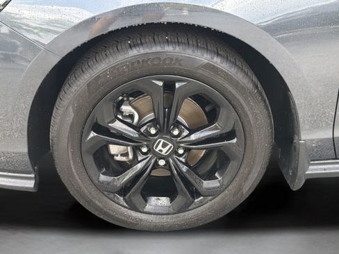 Used 2025 Honda Accord SE image 30
