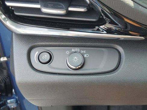 New 2026 Buick Envista Sport Touring FWD image 30