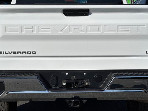 Used 2022 Chevrolet Silverado 1500 LT image 44