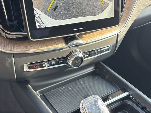 New 2026 Volvo XC60 B5 Plus w/ Protection Package Premier image 21