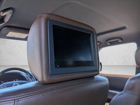 Used 2020 Nissan Armada Platinum w/ Platinum Reserve Package RWD image 28