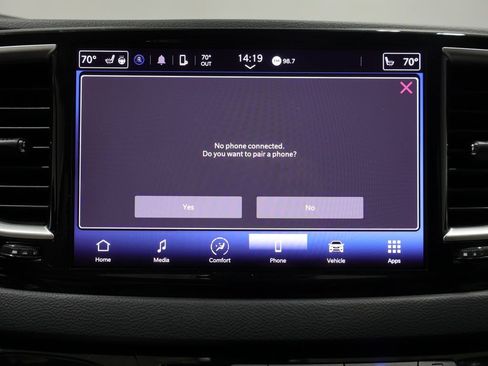 Used 2024 Chrysler Pacifica Touring-L FWD image 33
