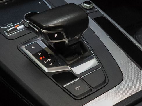 Used 2018 Audi Q5 2.0T Premium Plus w/ Premium Plus Package image 37