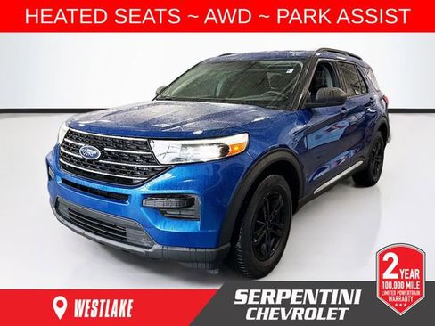 Used 2021 Ford Explorer XLT image 1