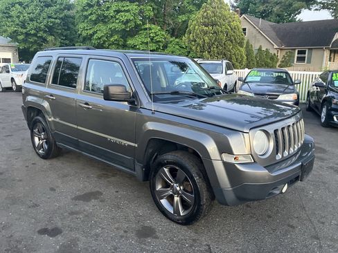 Used 2012 Jeep Patriot Sport w/ PWR Value Group AWD/4WD image 5