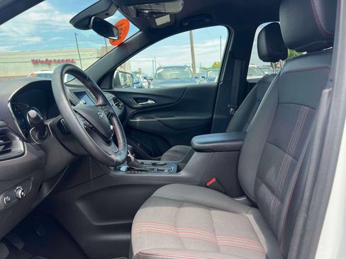 Used 2024 Chevrolet Equinox RS FWD image 17