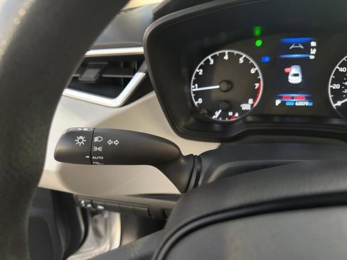 Used 2023 Toyota Corolla LE image 32