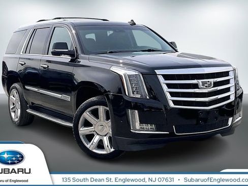 Used 2019 Cadillac Escalade Luxury AWD/4WD image 1
