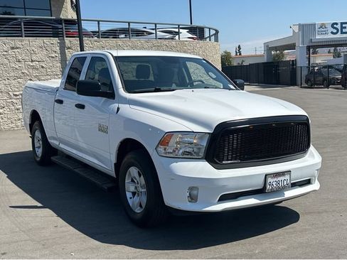 Used 2018 RAM 1500 Express RWD image 2