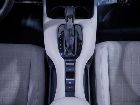 Used 2023 Honda HR-V LX image 14