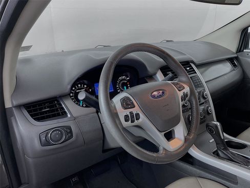 Used 2013 Ford Edge SEL image 13