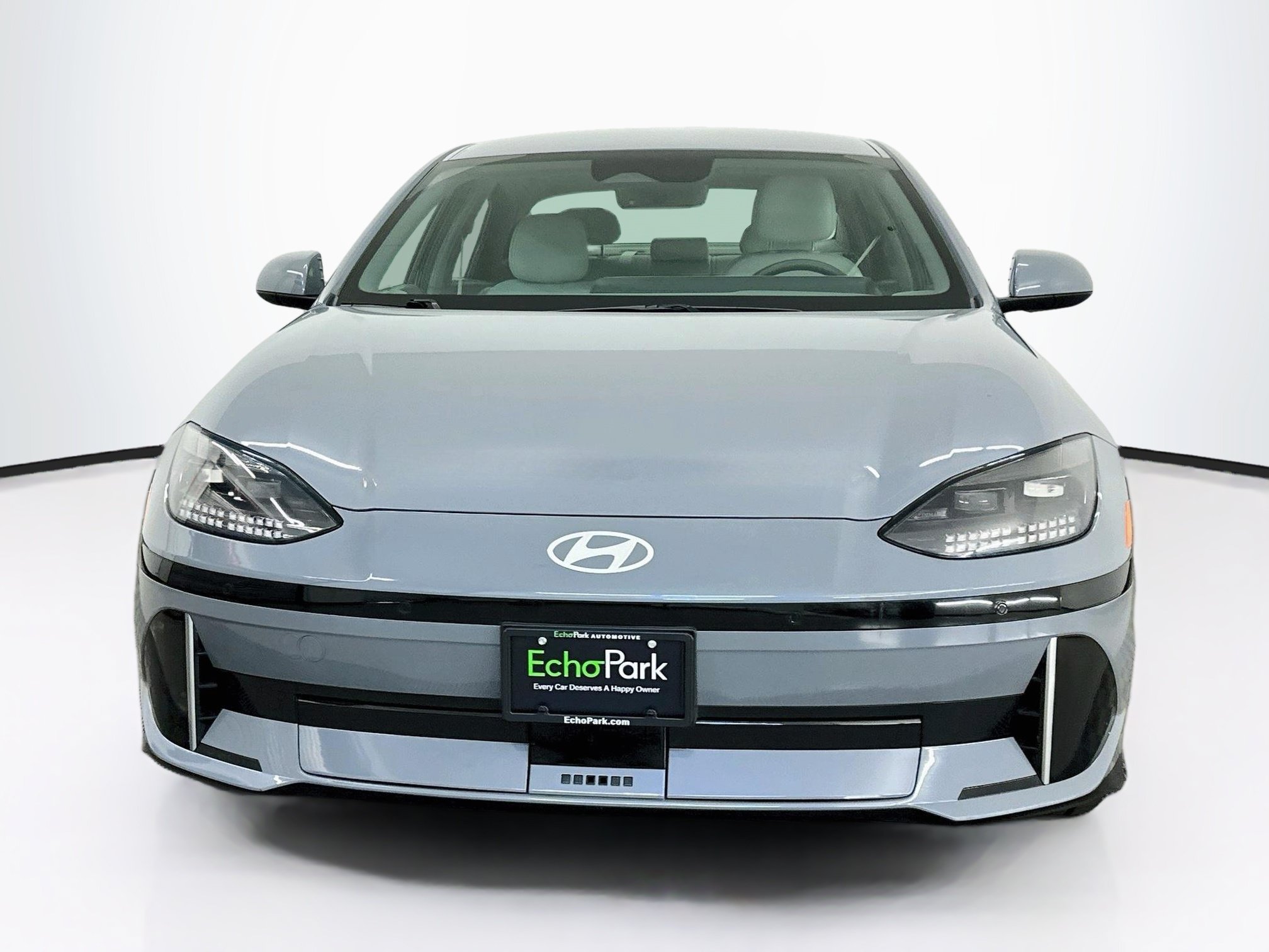 Used 2023 Hyundai Ioniq 6 SEL AWD/4WD image 2