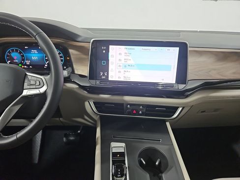 New 2026 Volkswagen Atlas SE image 17