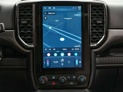 Certified 2024 Ford Ranger XLT w/ Technology Package AWD/4WD image 17