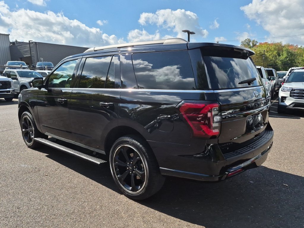 Certified 2023 Ford Expedition Limited AWD/4WD image 7