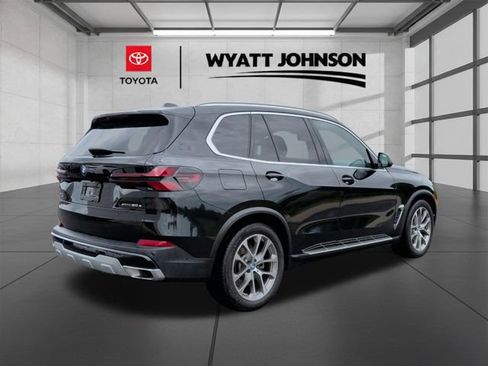 Used 2025 BMW X5 xDrive50e AWD/4WD image 4