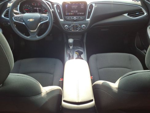 Used 2023 Chevrolet Malibu LT FWD image 18