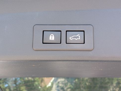 Certified 2021 Subaru Ascent Touring AWD/4WD image 14