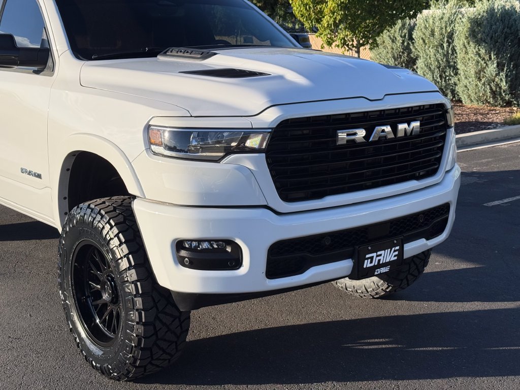 Used 2025 RAM 1500 Laramie w/ Sport Appearance Package AWD/4WD image 3