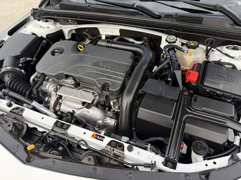 Used 2024 Chevrolet Malibu LT image 33