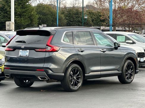 Certified 2023 Honda CR-V Sport image 3