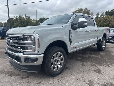 New 2026 Ford F350 Lariat w/ Chrome Package image 4