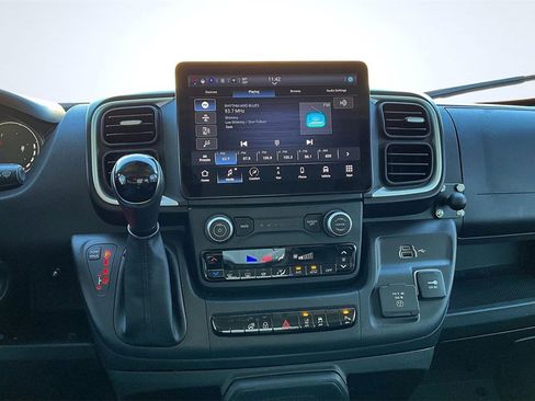 Used 2024 RAM ProMaster 2500 w/ Swivel Seat Group image 30