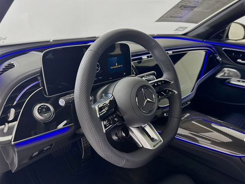 New 2026 Mercedes-Benz E 53 AMG e 4MATIC Sedan image 10