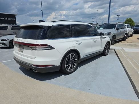 Used 2025 Lincoln Aviator Reserve w/ Equipment Group 201A AWD/4WD image 3