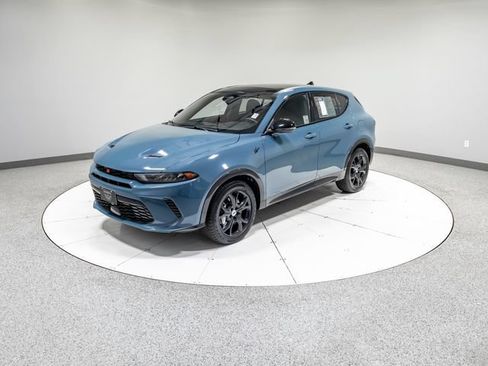 Used 2024 Dodge Hornet R/T Plus w/ R/T Blacktop Package AWD/4WD image 29