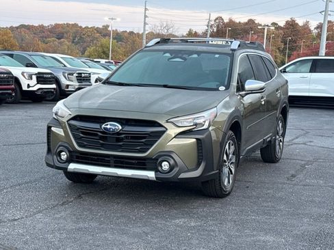 Used 2025 Subaru Outback Touring XT image 15
