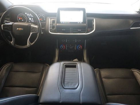 Used 2021 Chevrolet Suburban Premier image 23