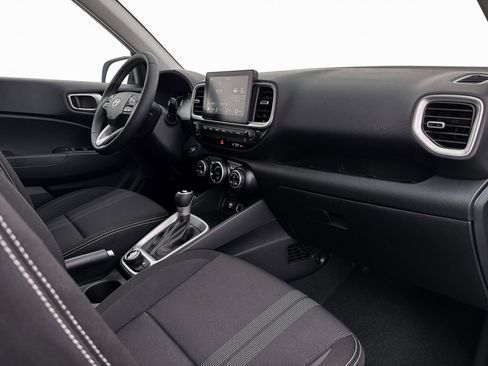 New 2026 Hyundai Venue SEL FWD image 15